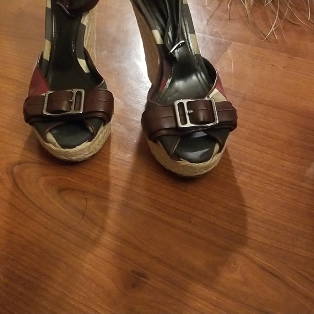 Burberry Wedge Heels - Picture 5 of 12